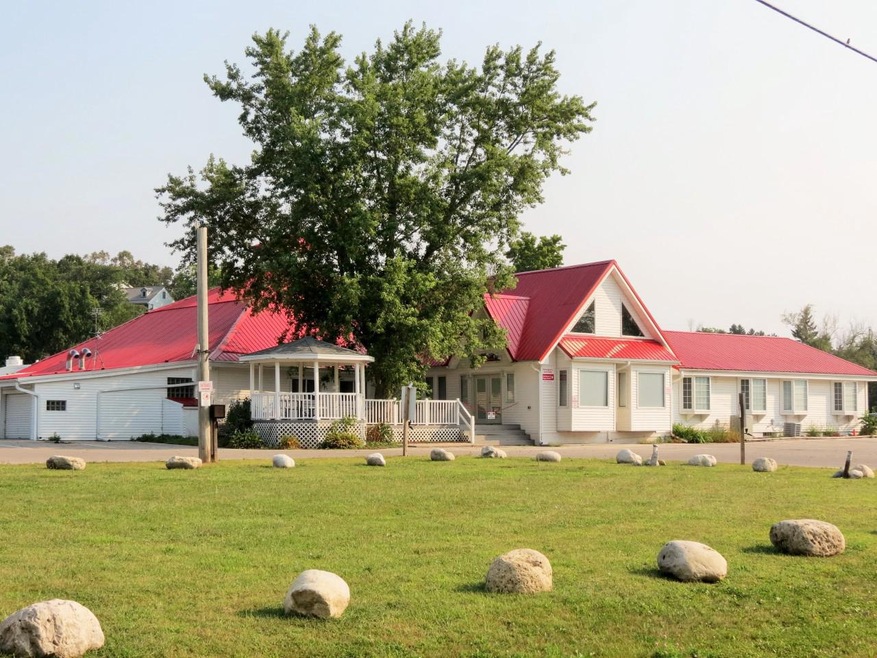 WATERFRONT CONDOMINIUM