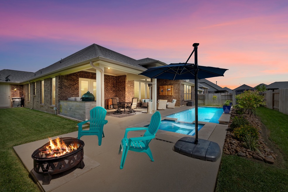 Plenty of yard for the 4-legged family members to roam too! Be sure to schedule an appointment to see this amazing home today!