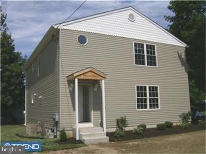 126 Carre Ave unit B, Essington, PA 19029 - photo 1