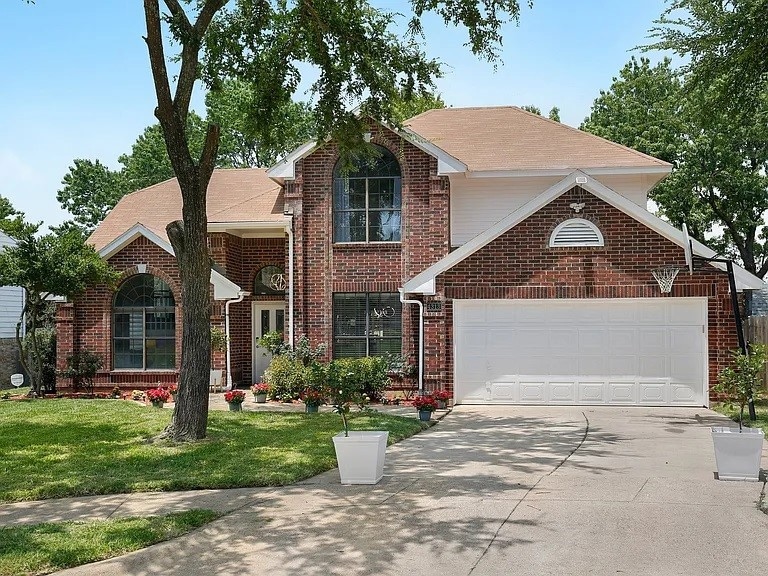 4313 Kenwood Dr, Grapevine, TX 76051 - photo 1