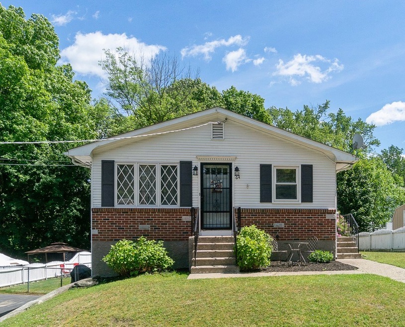 64 Warren Ave, Woonsocket, RI 02895 - photo 1