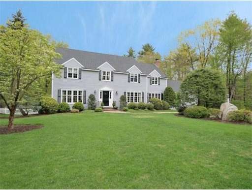 11 Onondaga Ln, Medfield, MA 02052 - photo 1