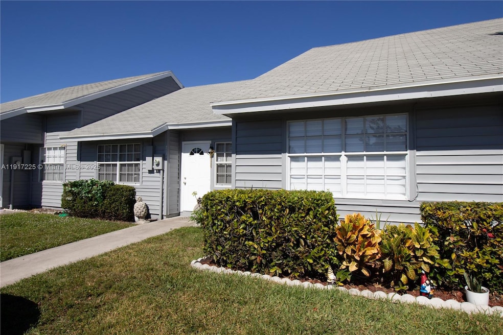 7131 Tam Oshanter Blvd, North Lauderdale, FL 33068 - photo 1