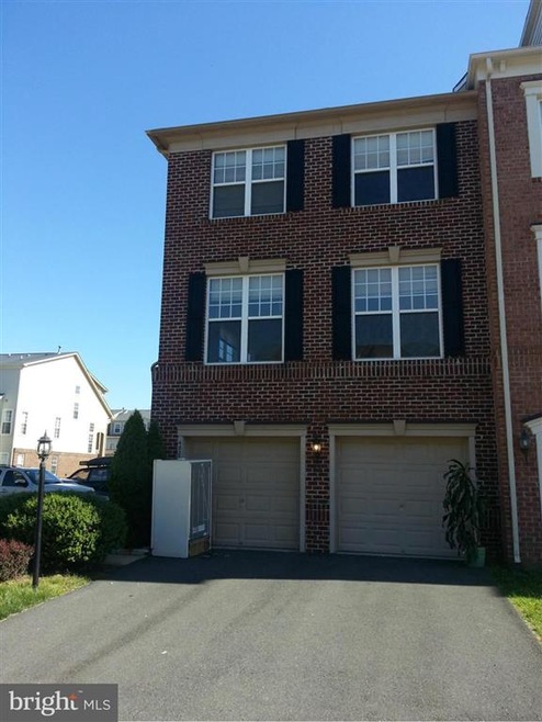 43271 Sunderleigh Square, Broadlands, VA 20148 - photo 1