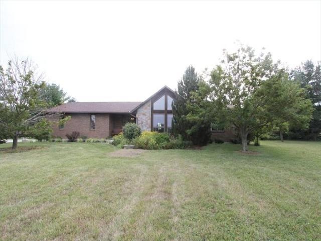1694 Butler Warren Rd, Liberty Township, OH 45044 - photo 1