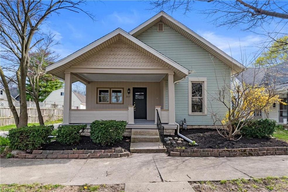 317 E Highland Ave, Muncie, IN 47303 - photo 1
