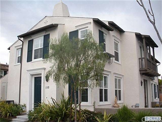 Front view of this beautiful home