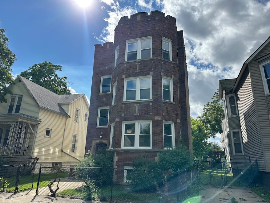 For Rent $1,425/month