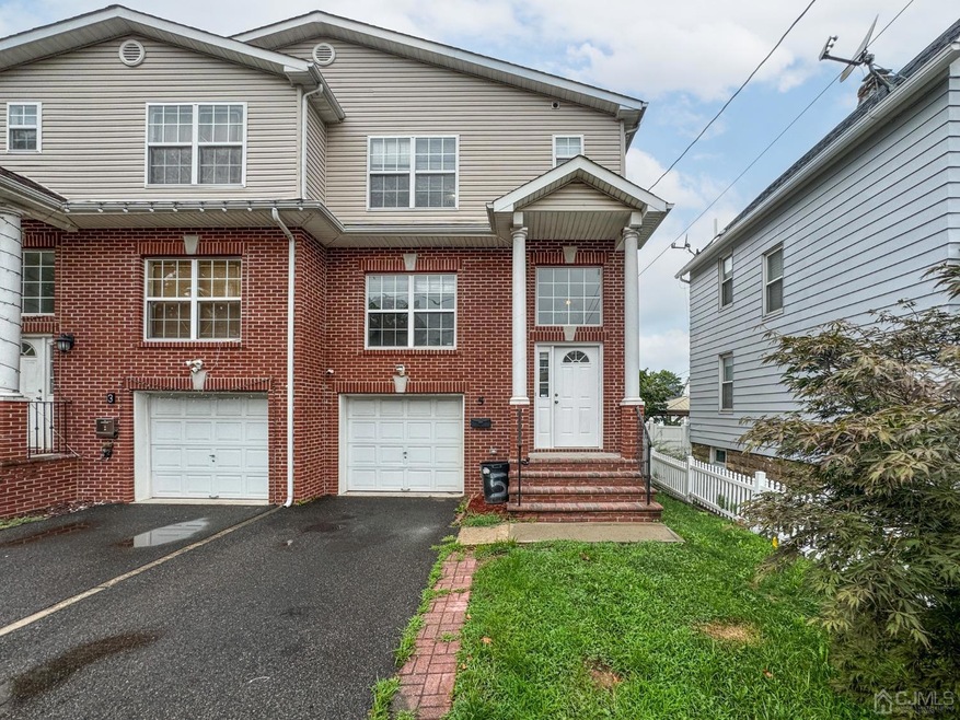 5 Christopher St, Carteret, NJ 07008 - photo 1