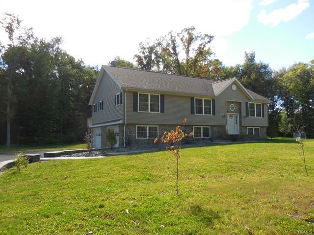 121 Fletcher Dr N, Newburgh, NY 12550 - photo 1