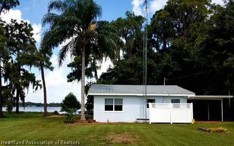 107 Lake Huntley Dr, Lake Placid, FL 33852 - photo 1