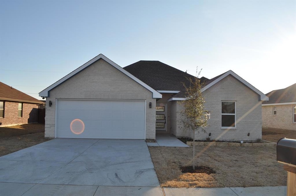 3102 Cardinal Dr, Ennis, TX 75119 - photo 1