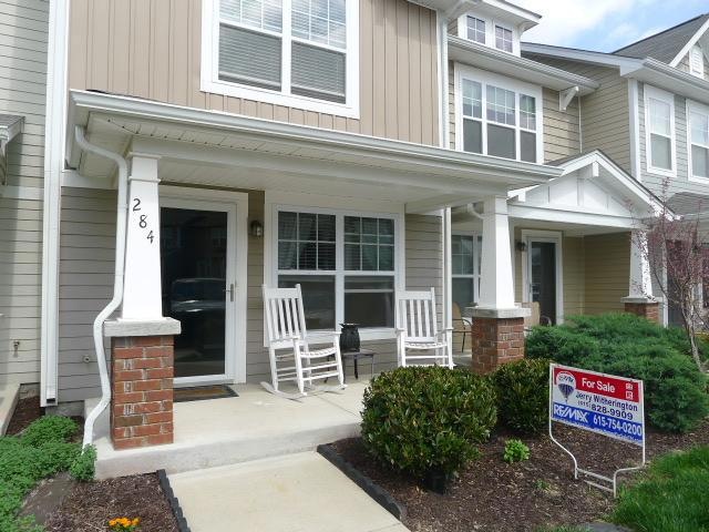 Beautiful Townhome!