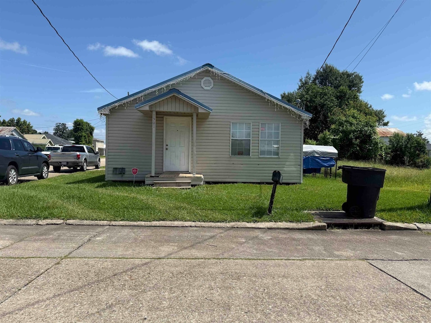 1301 Ellender St, Houma, LA 70363 - photo 1