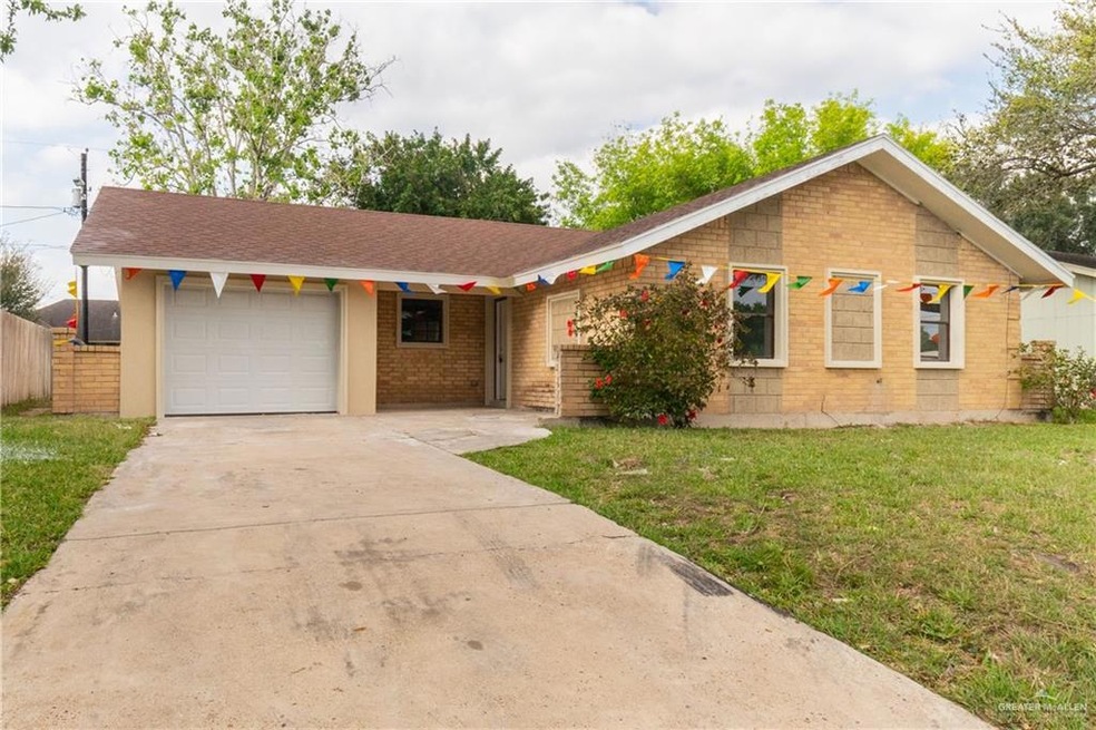 602 W Merida St, Weslaco, TX 78599 - photo 1