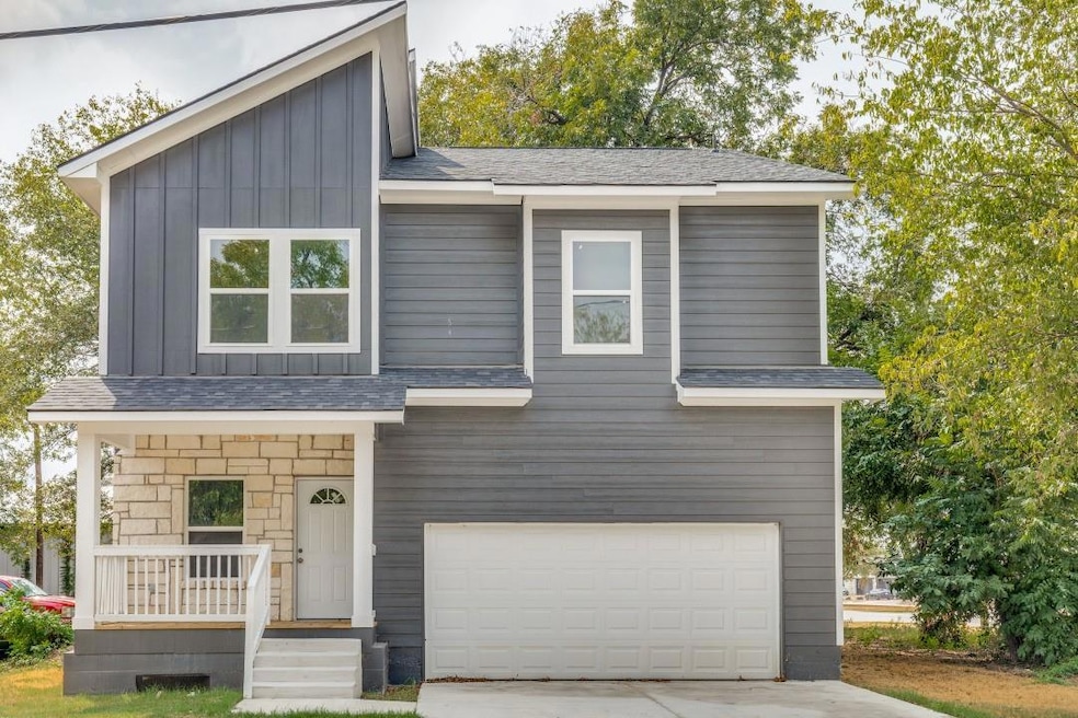 2604 E 12th St, Fort Worth, TX 76111 - photo 1