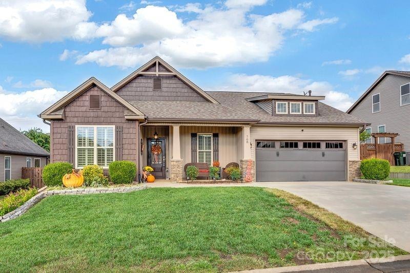 708 Wynborne Ln, Moore, SC 29369 - photo 1