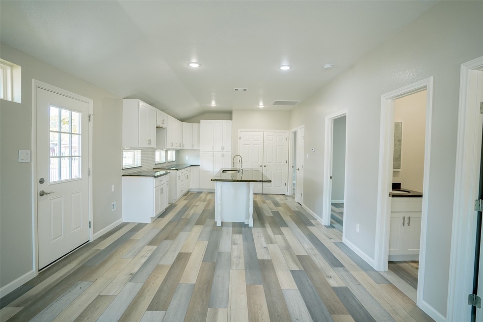 5101 Hardy St, Houston, TX 77009 - photo 1