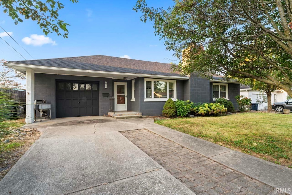 823 N A St, Elwood, IN 46036 - photo 1