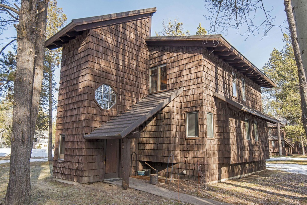 57057 Wild Lily Ln unit 5, Sunriver, OR 97707 - photo 1