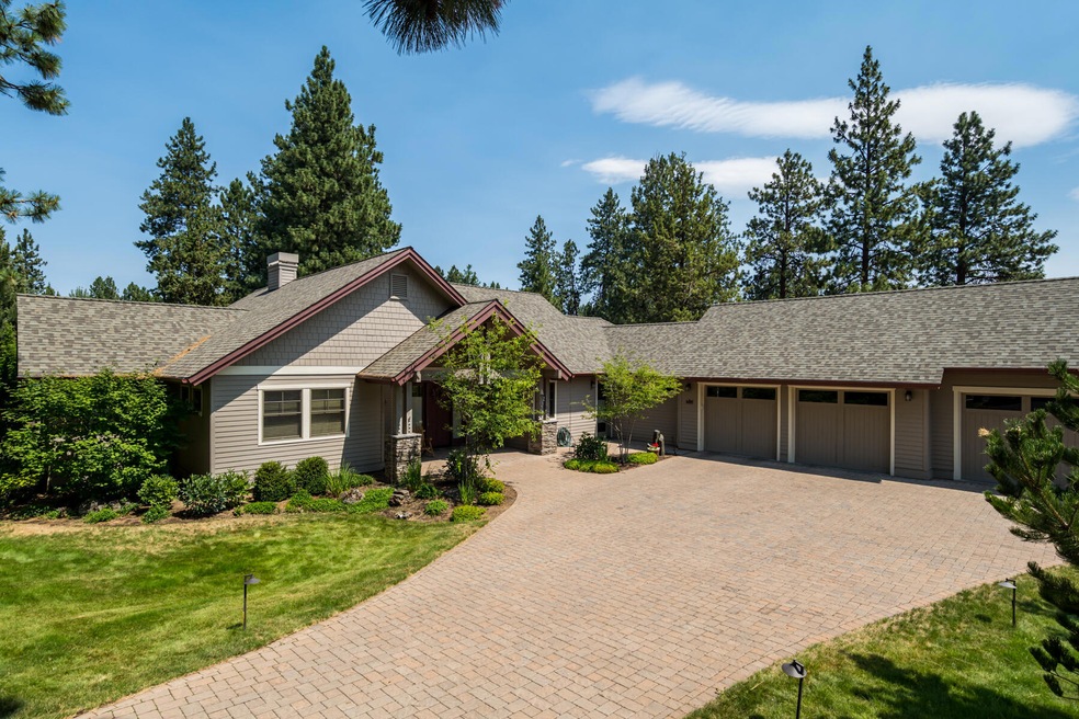 20488 Steamboat, Bend, OR 97702 - photo 1