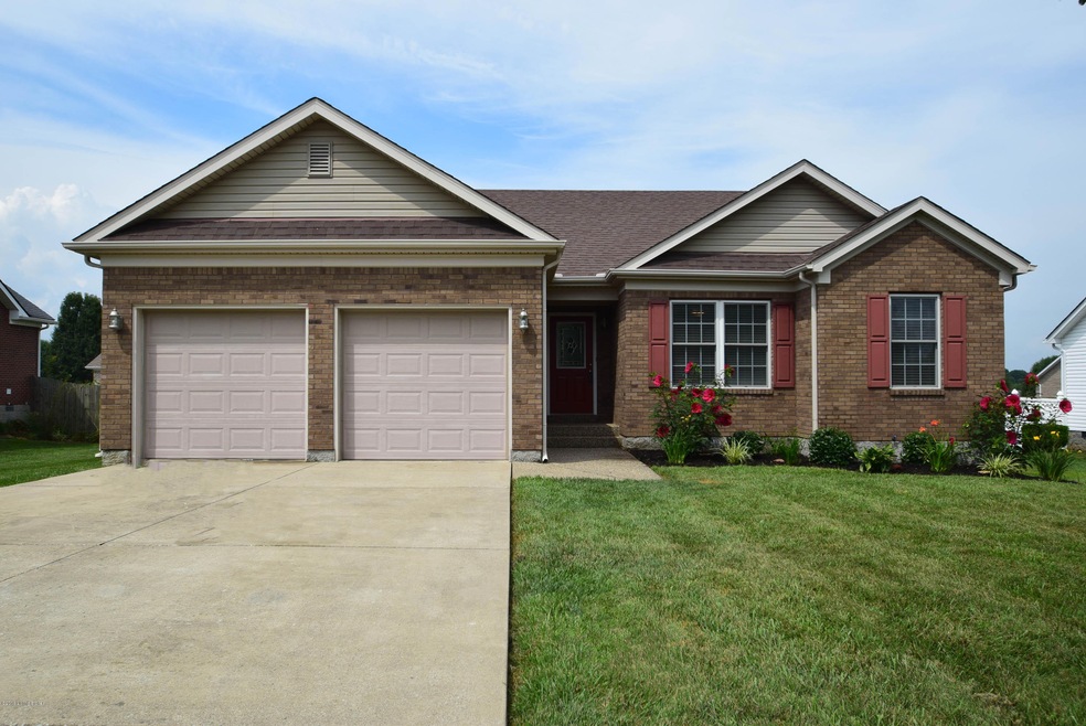 548 Helm Ln, Mount Washington, KY 40047 - photo 1
