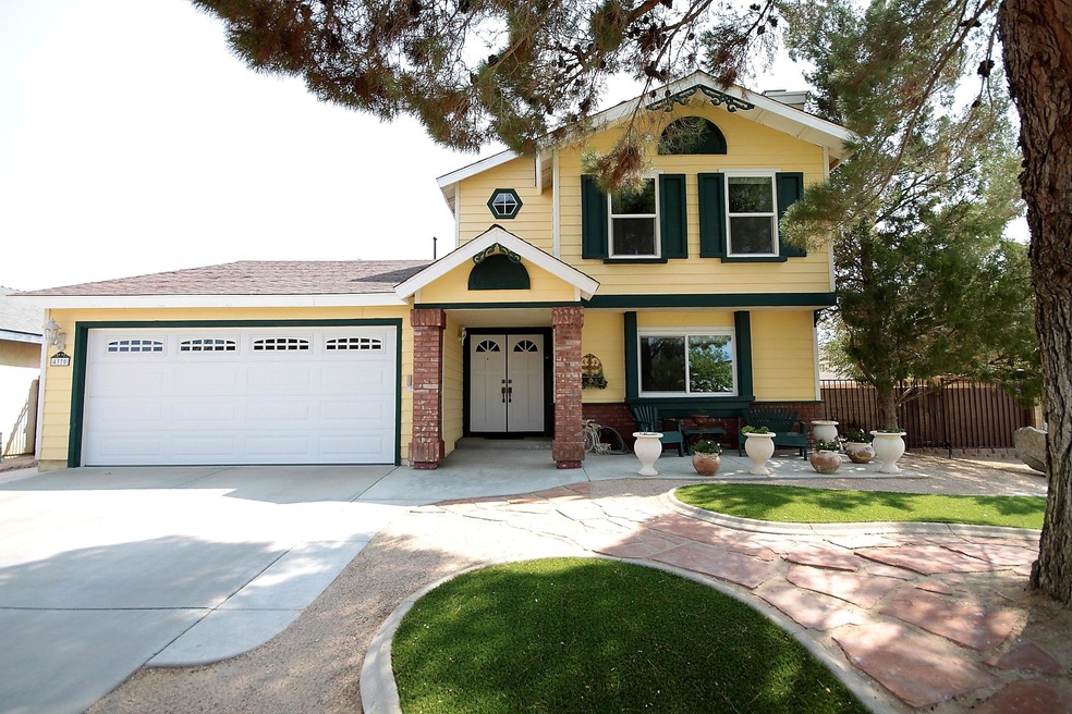 4370 Stetson Ave, Rosamond, CA 93560 - photo 1