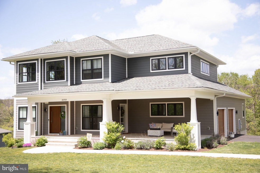 36958 Walnut Park Ln, Purcellville, VA 20132 - photo 1