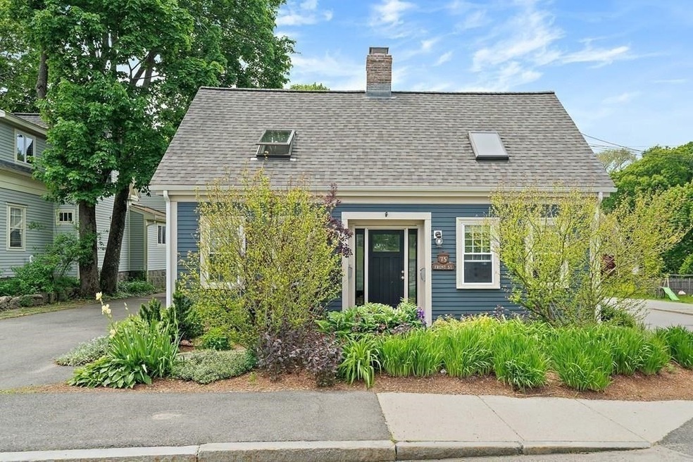 75 Front St unit B, Weymouth, MA 02188 - photo 1