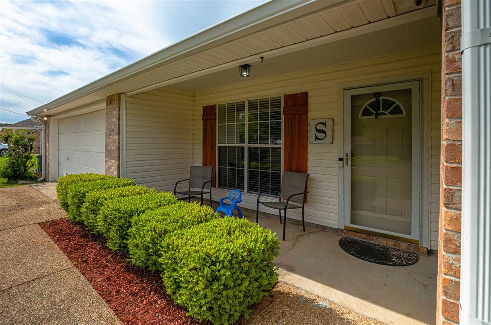 2260 Meagan Dr, Byram, MS 39272 - photo 1