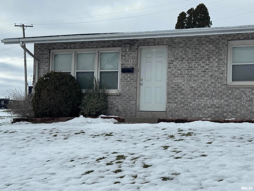 3812 Mississippi Ave, Davenport, IA 52807 - photo 1
