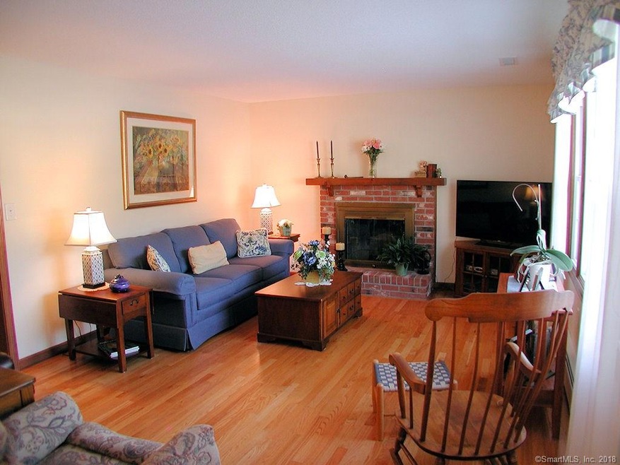 5 Celtic Ct, Enfield, CT 06082 - photo 1