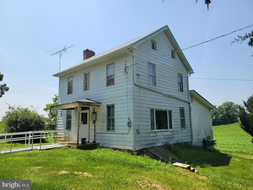 12902 Unger Rd, Smithsburg, MD 21783 - photo 1