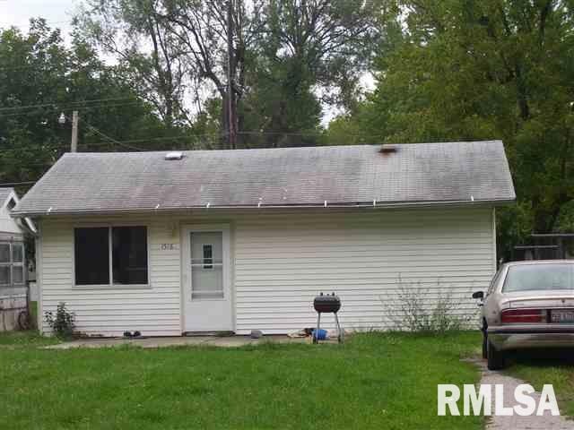 1518 N Kankakee St, Lincoln, IL 62656 - photo 1