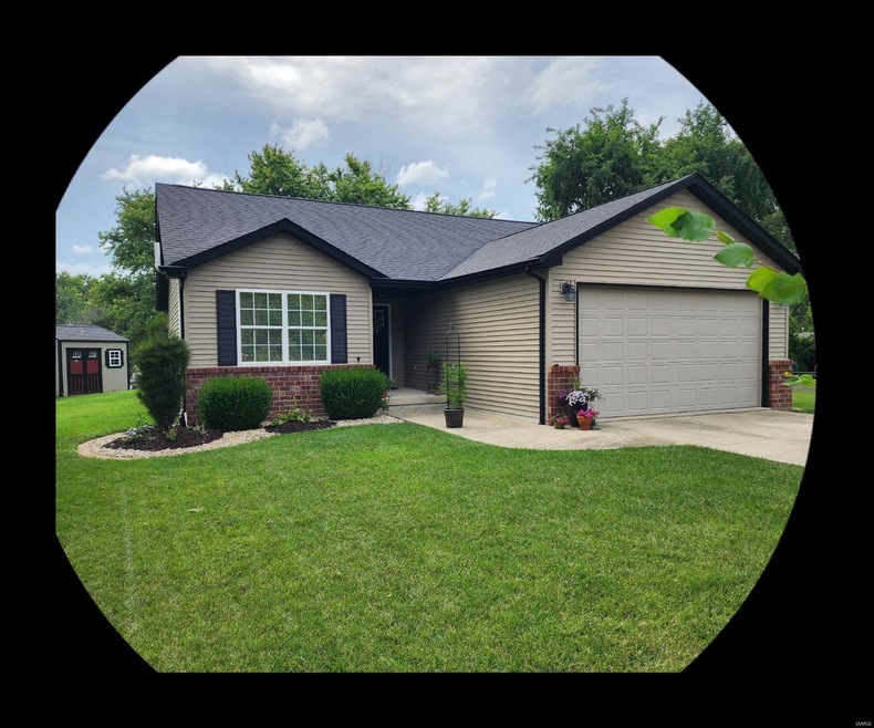 109 Giofre Ave, Maryville, IL 62062 - photo 1