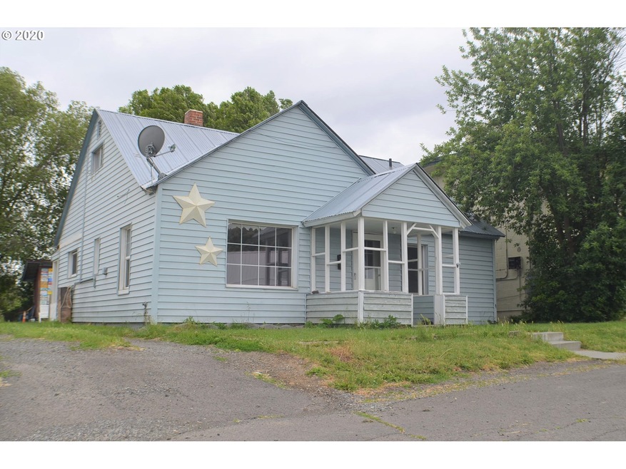 147 NE Elm St, John Day, OR 97845 - photo 1