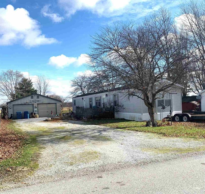 4040 S 1100 E, Greentown, IN 46936 - photo 1