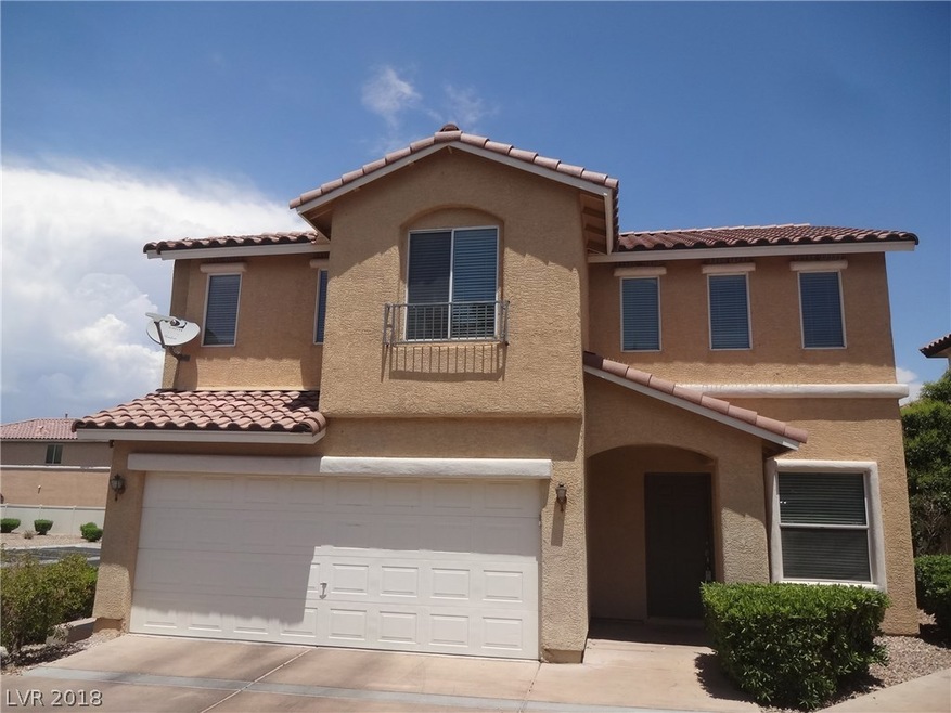 Approx. 1937 SQFT with 4 bedrooms