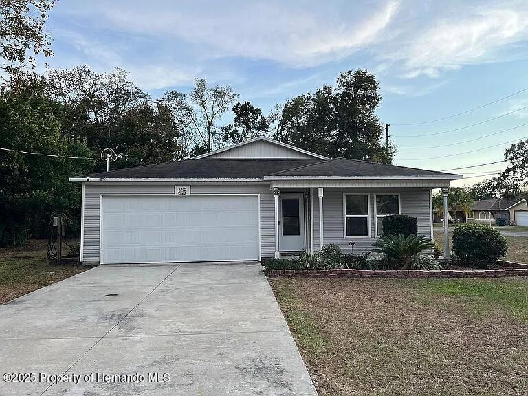 6210 Alderwood St, Spring Hill, FL 34606 - photo 1