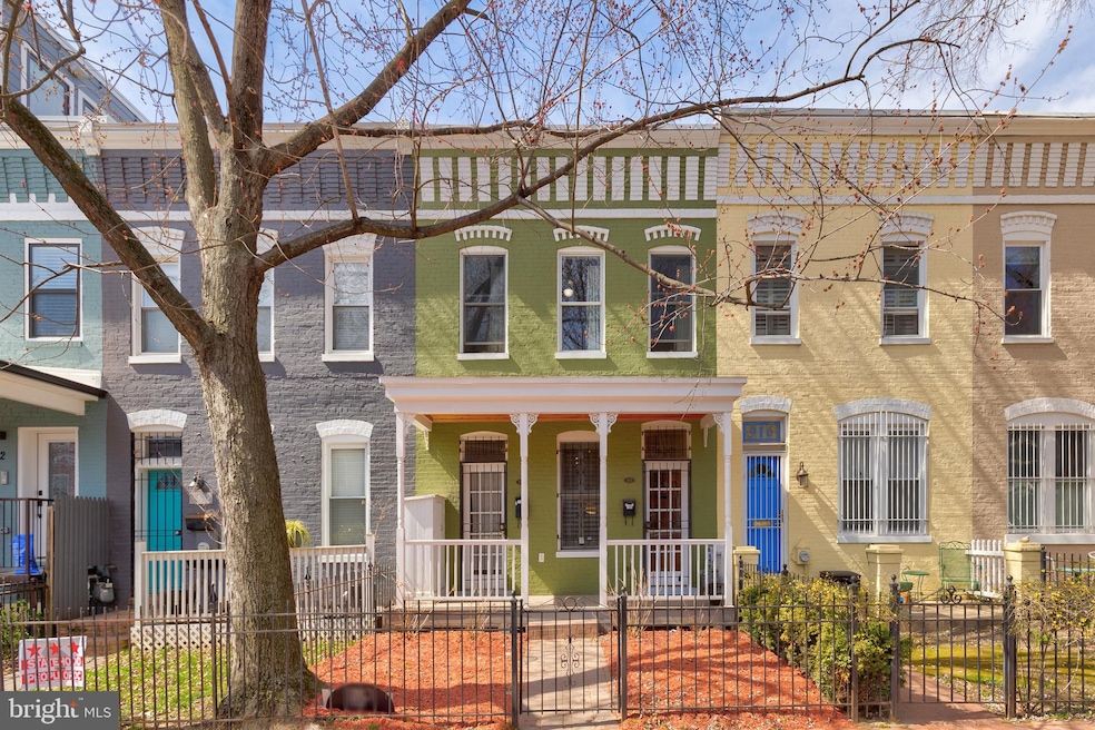914 9th St NE, Washington, DC 20002 - photo 1