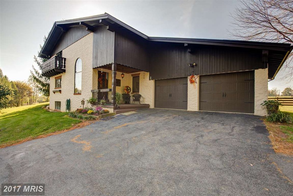 729 Swover Creek Rd, Edinburg, VA 22824 - photo 1