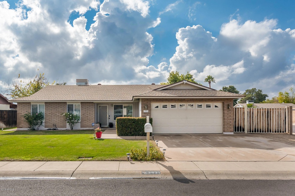 3921 W Willow Ave - MLS-1