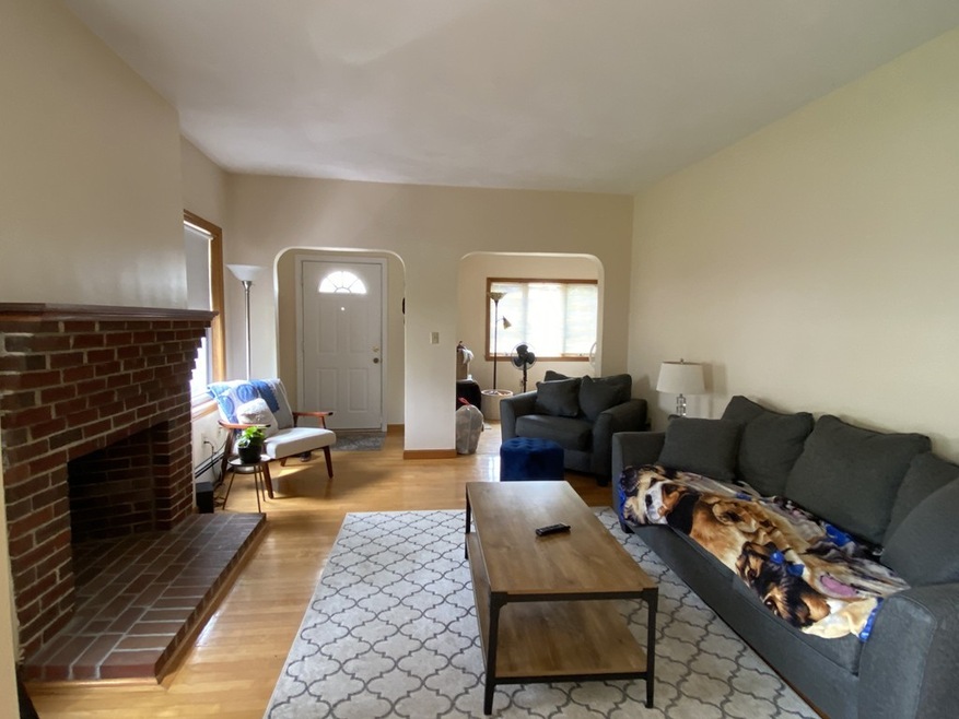 64 Desoto Rd unit 1, West Roxbury, MA 02132 - photo 1