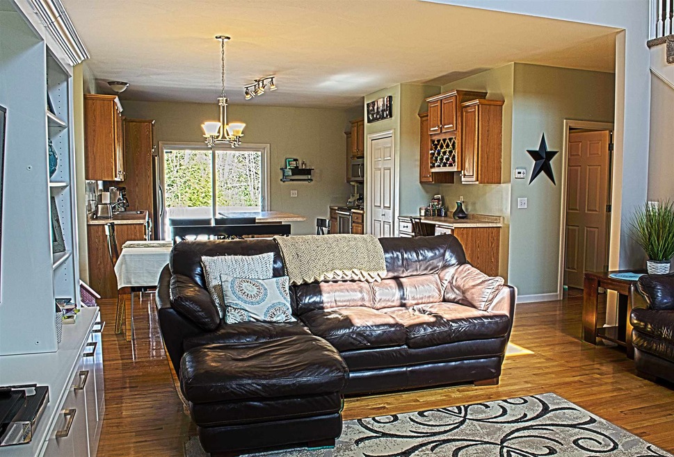 74 Elanor Way, Weare, NH 03281 - photo 1