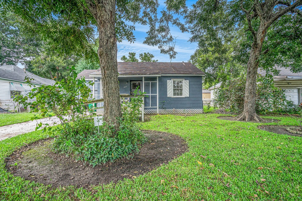 4513 Kingsbury St, Houston, TX 77021 - photo 1