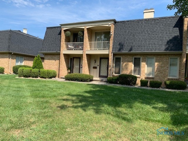 5204 Regency Dr, Toledo, OH 43615 - photo 1