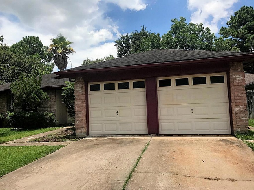 16315 Forest Bend Ave, Friendswood, TX 77546 - photo 1