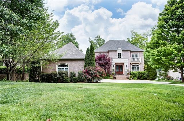 Stunning 6 BR waterfront home on Lake Wylie!