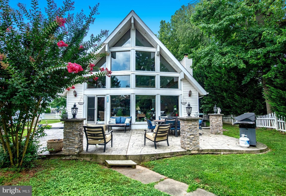 3810 Clarks Point Rd, Middle River, MD 21220 - photo 1