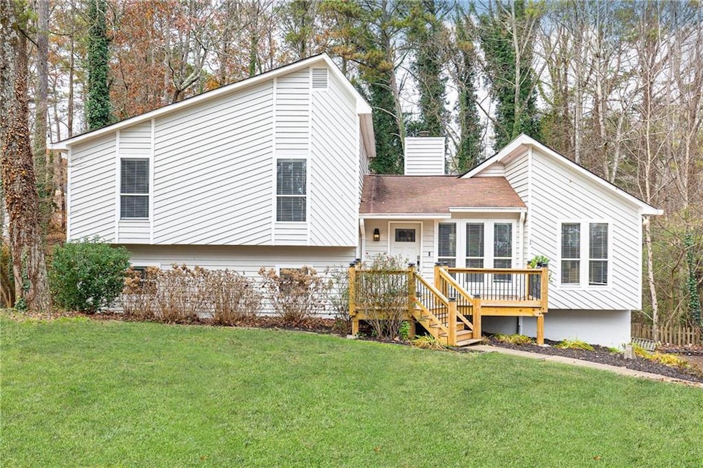 806 Moonlit Ln NW, Acworth, GA 30102 - photo 1